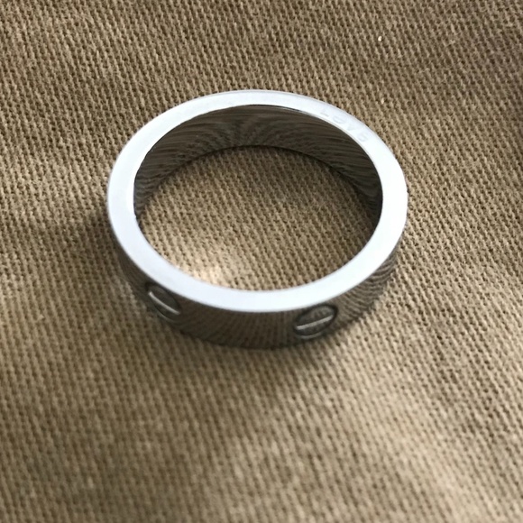 Screw Motif Love Ring - Size 9 approx. - Picture 3 of 7